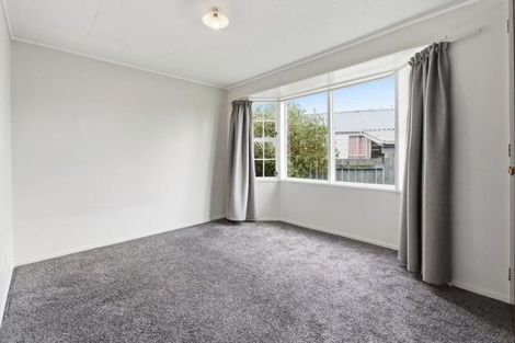 Photo of property in 52 Acacia Street, Kelvin Grove, Palmerston North, 4414