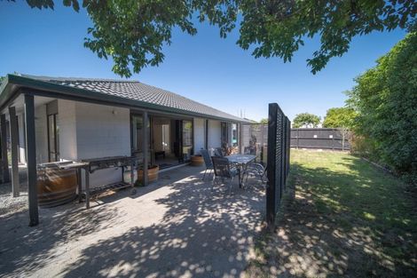 Photo of property in 81 Waratah Street, Avondale, Christchurch, 8061