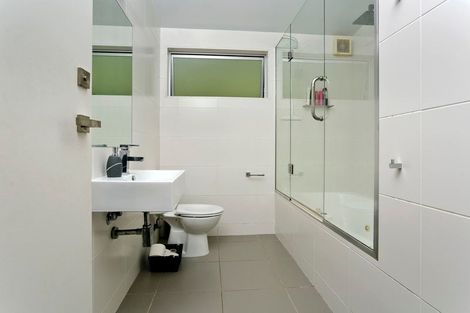 Photo of property in 16c Charmaine Road, Torbay, Auckland, 0630