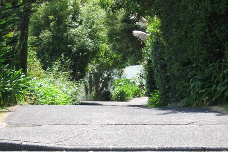 Photo of property in 2/2 Danbury Drive, Torbay, Auckland, 0630