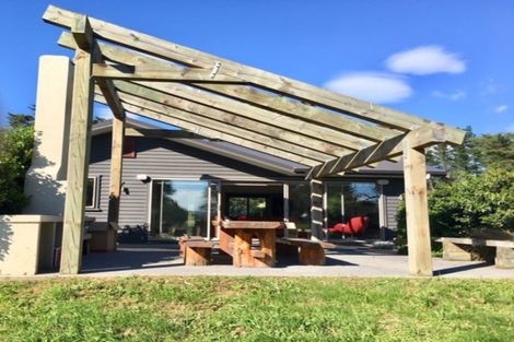 Photo of property in 1 Campbell Drive, Martinborough, 5711