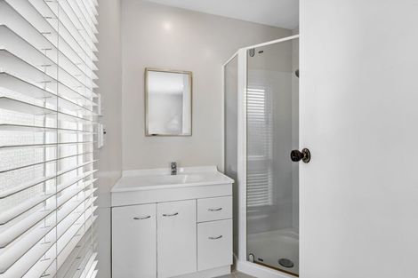 Photo of property in 15/34 Waiwera Place, Waiwera, Orewa, 0994