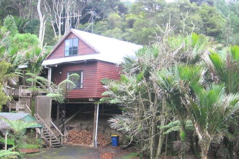 Photo of property in 26 Western Road, Laingholm, Auckland, 0604
