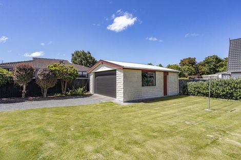 Photo of property in 206 Grimseys Road, Redwood, Christchurch, 8051
