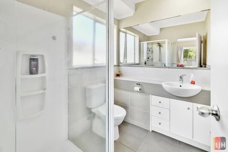 Photo of property in 50 Stranraer Crescent, Wattle Downs, Auckland, 2103