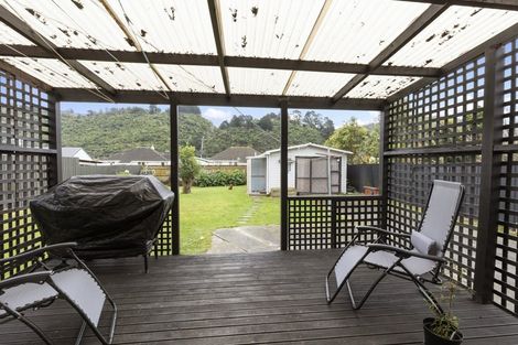 Photo of property in 51 Compton Crescent, Taita, Lower Hutt, 5011