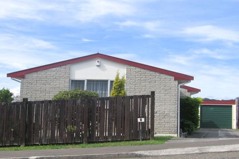 Photo of property in 9 Admiralty Street, Crofton Downs, Wellington, 6035