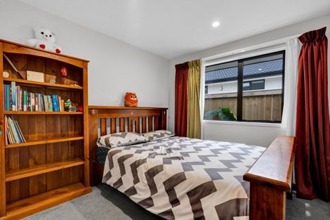 Photo of property in 51 Magnolia Drive, Westown, New Plymouth, 4310
