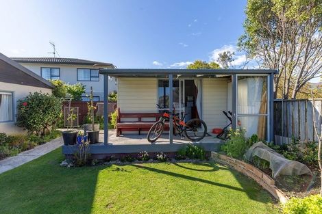 Photo of property in 11 Coleridge Place, Stoke, Nelson, 7011