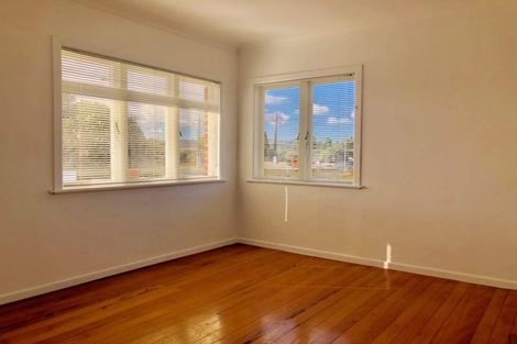 Photo of property in 27 Cameron Street, Papakura, 2110