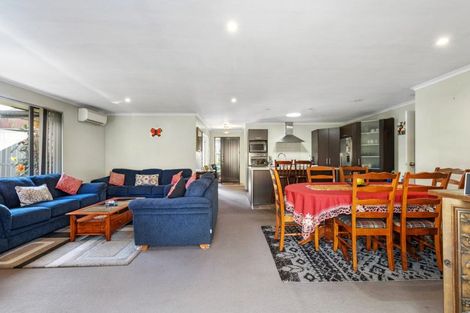 Photo of property in 25 Heathfield Avenue, Huntington, Hamilton, 3210