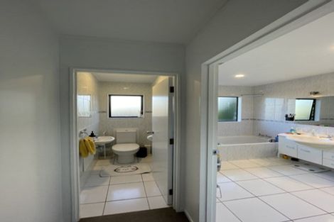 Photo of property in 4/205 Lake Road, Belmont, Auckland, 0622