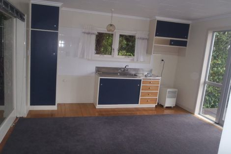 Photo of property in 29 Takahe Road, Titirangi, Auckland, 0604