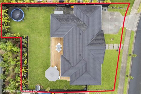 Photo of property in 37 Couldrey Crescent, Red Beach, 0932