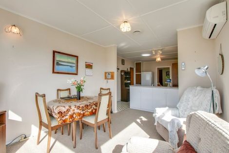 Photo of property in 14 Shackleton Street, Maraenui, Napier, 4110