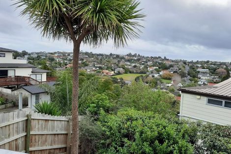 Photo of property in 105a Arran Road, Browns Bay, Auckland, 0630