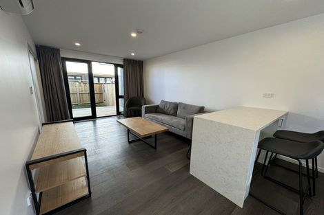 Photo of property in 35 Te Puketoka Lane, Mangere, Auckland, 2022