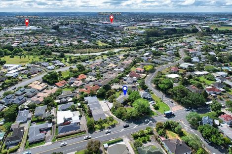 Photo of property in 140 Edmonton Road, Te Atatu South, Auckland, 0610