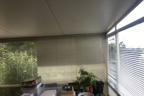 Photo of property in 2/17 Scarboro Terrace, Murrays Bay, Auckland, 0630