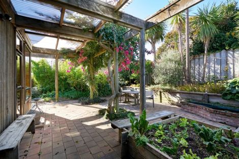 Photo of property in 3b Lighthouse Road, Bluff Hill, Napier, 4110