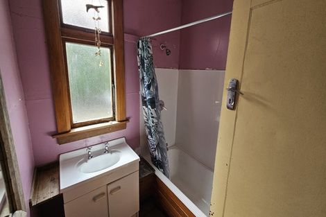 Photo of property in 24 Dorset Avenue, Westown, New Plymouth, 4310