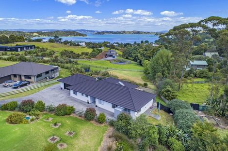 Photo of property in 17 Derwin Lane, Parua Bay, Whangarei, 0174