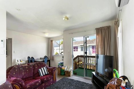 Photo of property in 7/3 Etherton Drive, Weymouth, Auckland, 2103