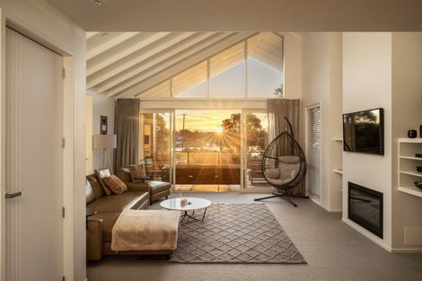 Photo of property in 76 Edgecumbe Road, Tauranga, 3110