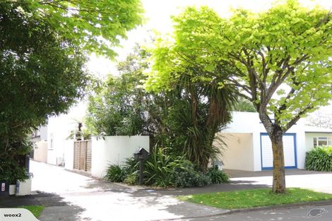 Photo of property in 27 Ake Ake Avenue, Hokowhitu, Palmerston North, 4410