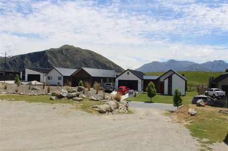 Photo of property in 68 Infinity Drive, Wanaka, 9305