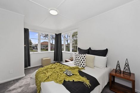 Photo of property in 16 Tranmere Road, Fairfield, Hamilton, 3214