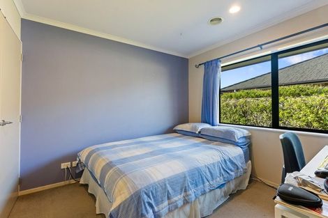 Photo of property in 17 Gandalf Crescent, Paraparaumu, 5032