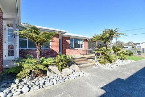 Photo of property in 13 Lyndhurst Crescent, Aranui, Christchurch, 8061
