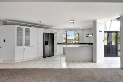 Photo of property in 25 Montrose Crescent, Huntington, Hamilton, 3210