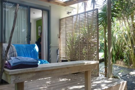 Photo of property in 42 Sea View Road, Baylys Beach, Dargaville, 0377