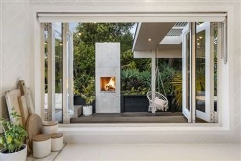 Photo of property in 2 Redwing Street, Browns Bay, Auckland, 0630