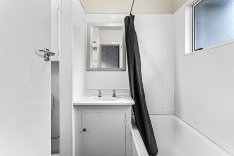 Photo of property in 114b Office Road, Merivale, Christchurch, 8014