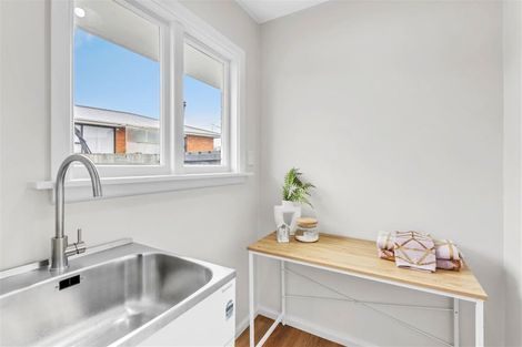 Photo of property in 1/84 Roberta Drive, Somerfield, Christchurch, 8024