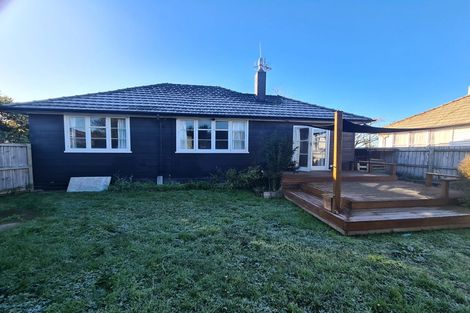 Photo of property in 19 Willis Street, Bader, Hamilton, 3206