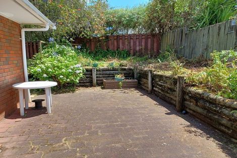 Photo of property in 24 Dianne Louise Drive, Half Moon Bay, Auckland, 2012