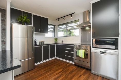 Photo of property in 20 Leander Place, Milson, Palmerston North, 4414