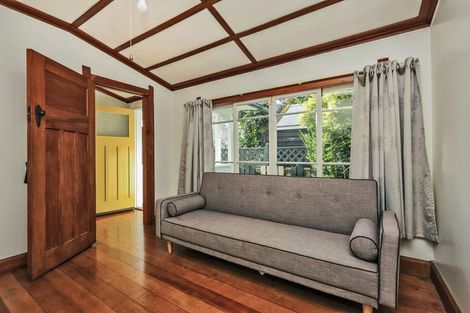 Photo of property in 2/707 Queen Street East, Parkvale, Hastings, 4122