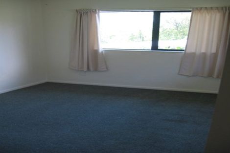 Photo of property in 3/100 Salamanca Road, Sunnynook, Auckland, 0620