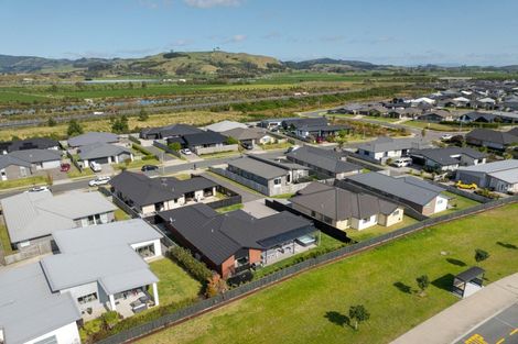 Photo of property in 71 Dunkeld Drive, Papamoa, 3118