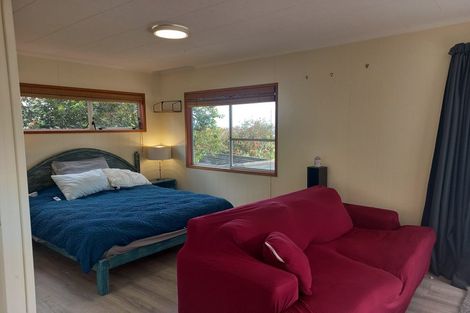 Photo of property in 7 Sea Vista Avenue, Beach Haven, Auckland, 0626