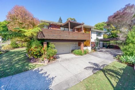 Photo of property in 8 Kallista Place, Browns Bay, Auckland, 0630