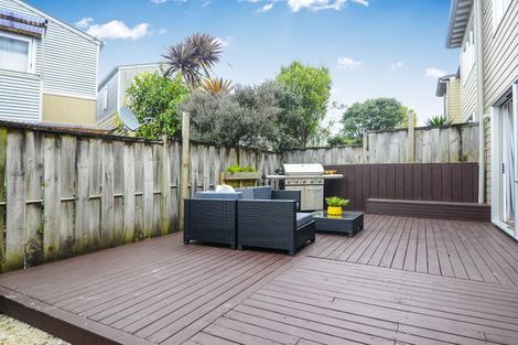 Photo of property in 43 Albionvale Road, Glen Eden, Auckland, 0602