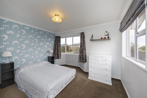 Photo of property in 52 John F Kennedy Drive, Milson, Palmerston North, 4414