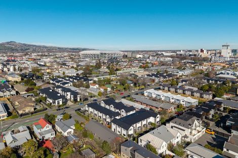 Photo of property in 2/305 Armagh Street, Christchurch Central, Christchurch, 8011
