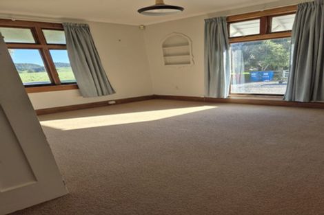 Photo of property in 356 Kuku Beach Road, Kuku, Levin, 5570